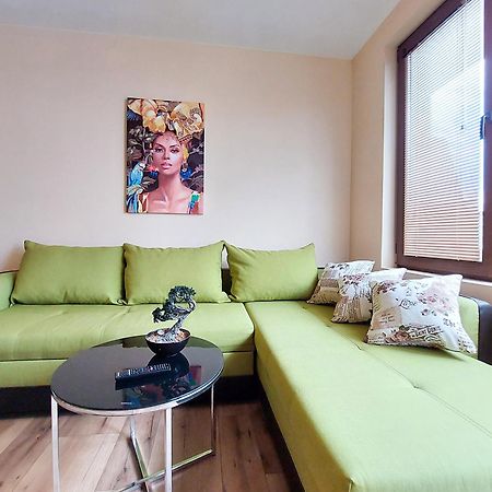 Апартаменти За Гости Делукс Burgas Exterior foto