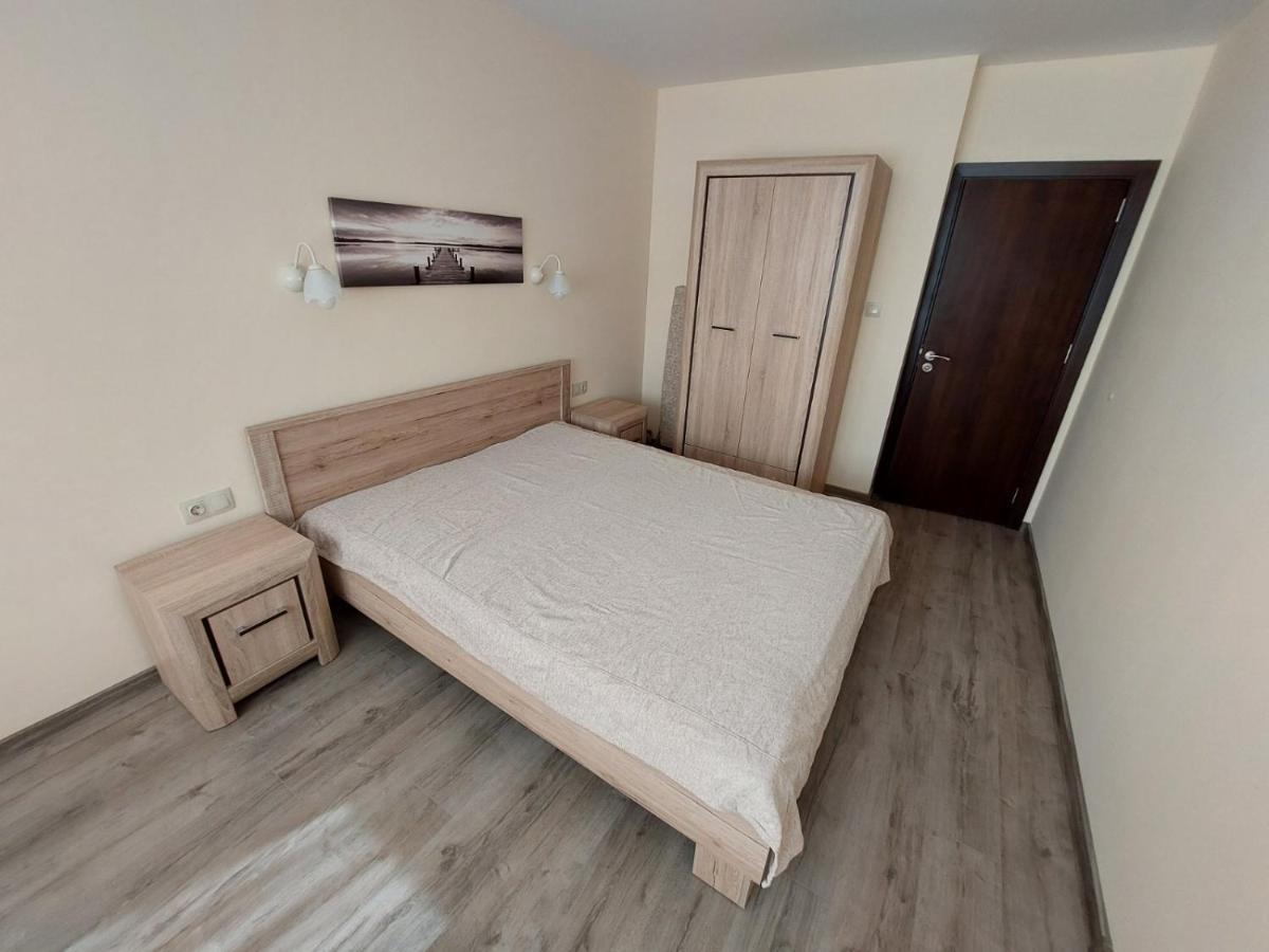 Апартаменти За Гости Делукс Burgas Exterior foto