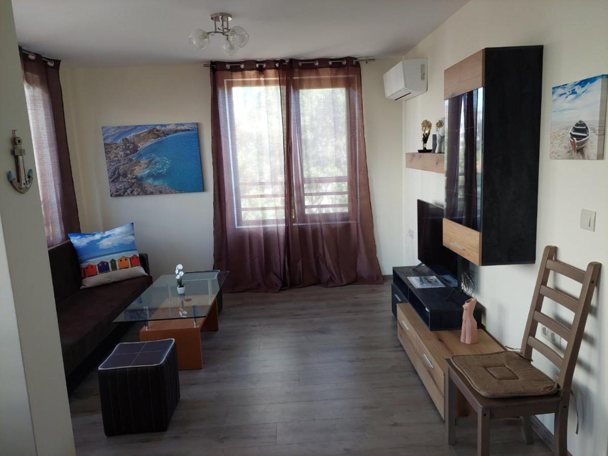 Апартаменти За Гости Делукс Burgas Exterior foto
