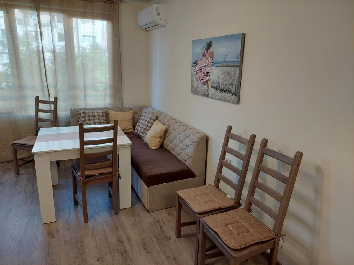 Апартаменти За Гости Делукс Burgas Exterior foto