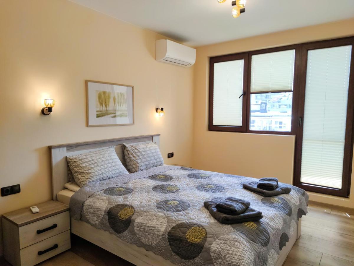 Апартаменти За Гости Делукс Burgas Exterior foto