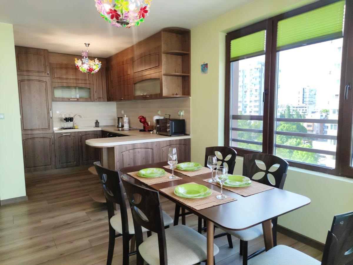 Апартаменти За Гости Делукс Burgas Exterior foto