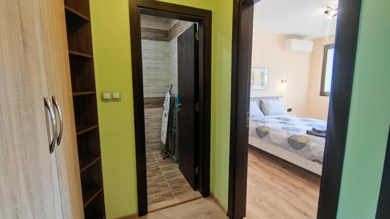 Апартаменти За Гости Делукс Burgas Exterior foto